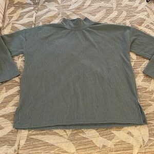 Women sweaters, size XL, color blue, good condition. Ellie & Kate